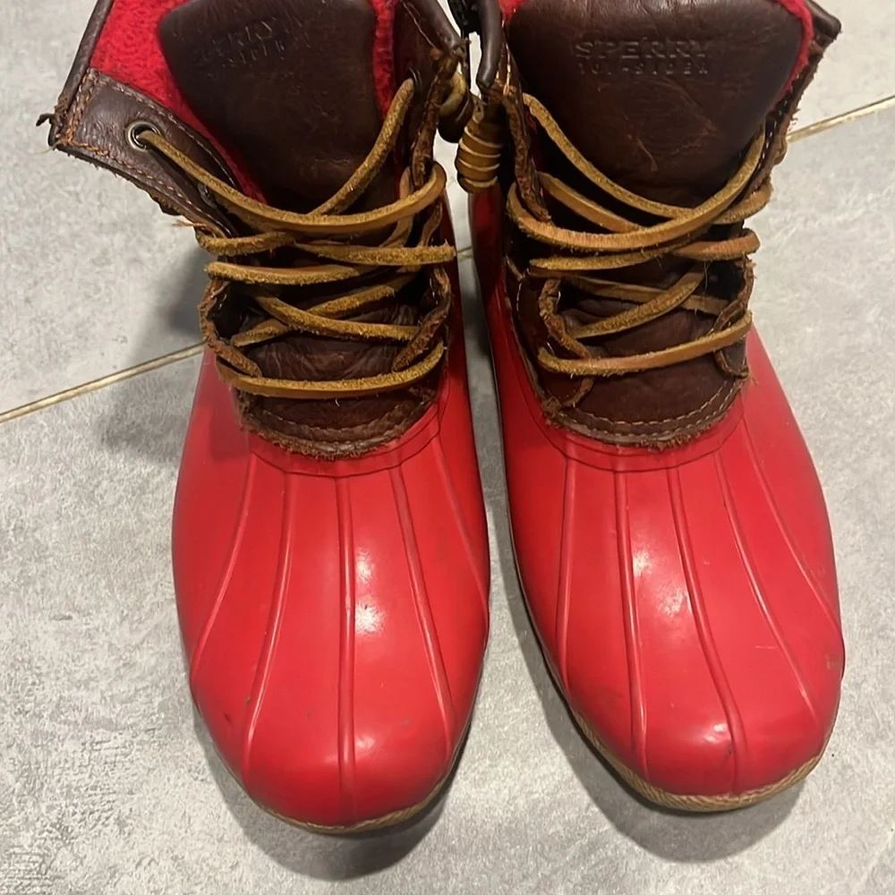 Red sperry boots